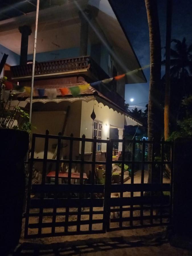 Beachaholic Homestay Alappuzha Экстерьер фото